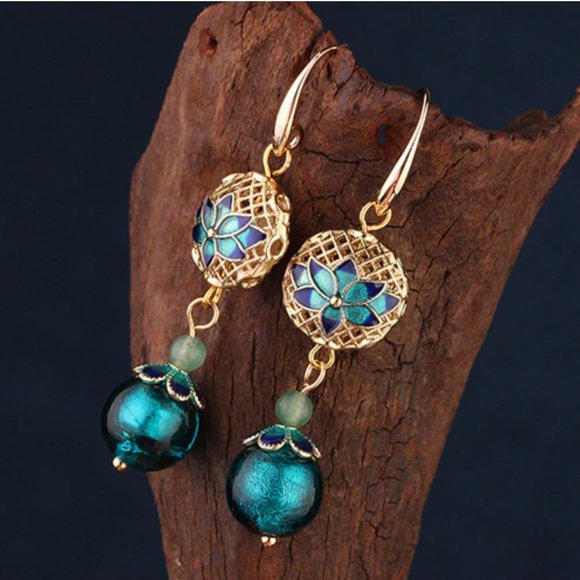 NEW 14K Gold Lotus Flower Earrings - Picture 5 of 16